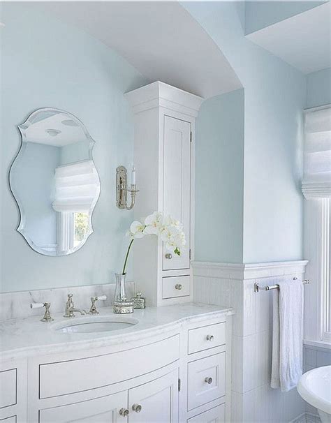 Dreamy Paint Colors for a Serene Bathroom Escape