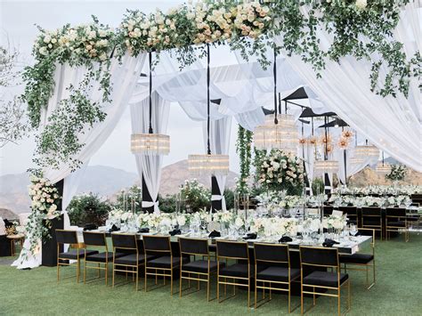 Dreamy Themes: Unique Concepts for a Breathtaking Wedding Parade