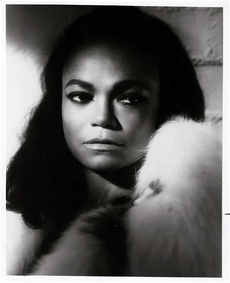 Eartha Kitt: A Multifaceted Talent Who Defied Expectations