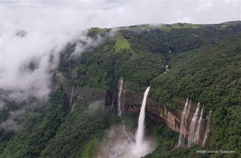 Embark on an Enchanting Journey: Unveiling the Indulgence of a Water Cascading Experience