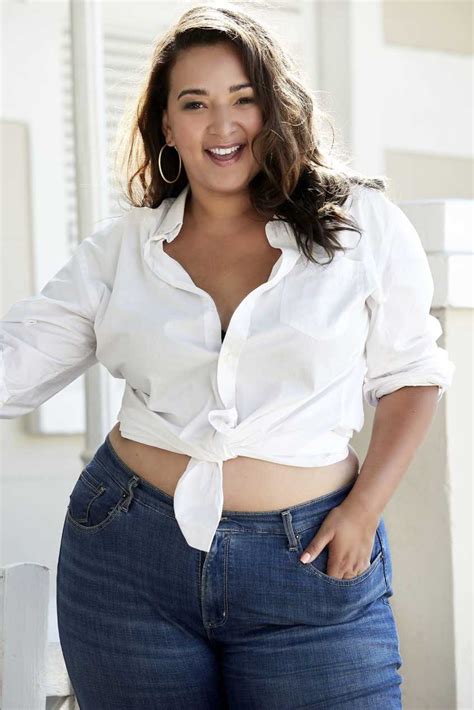 Embracing Her Curves: Mara Blake's Body Positivity