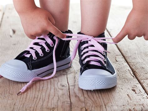 Enhancing Fine Motor Skills through Shoelace Manipulation