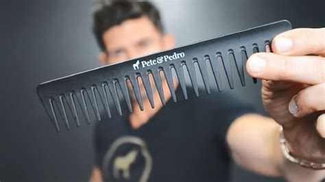 Enhancing Hair Texture with a Wide-Toothed Comb