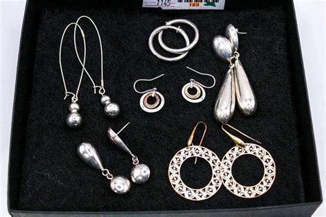 Enhancing Your Look: Styling Sterling Silver Earrings with Various Outfits