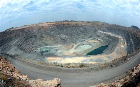 Environmental Impact of Diamond Mining: Challenges and Solutions