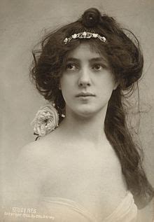 Evelyn Nesbit's Height, Figure, and Fashion Influence
