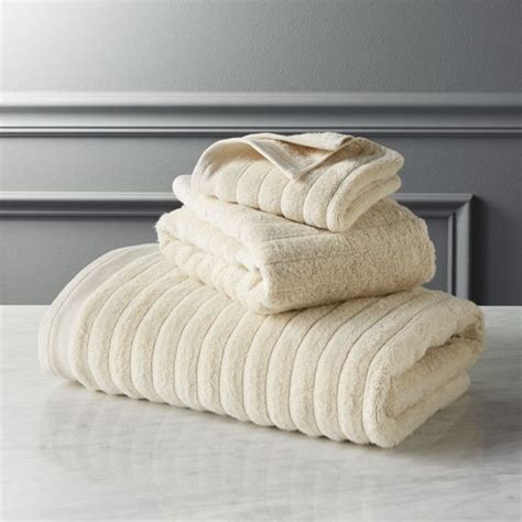 Experience the Luxury: Uncover the Advantages of Moist Ivory Towels