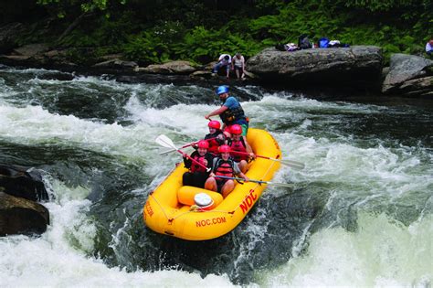 Experience the Thrill of White Water Rafting