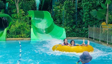 Experience the Thrills and Chills of an Unforgettable Aquatic Adventure