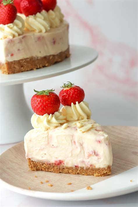 Explore Creative Variations of Strawberry Cheesecakes