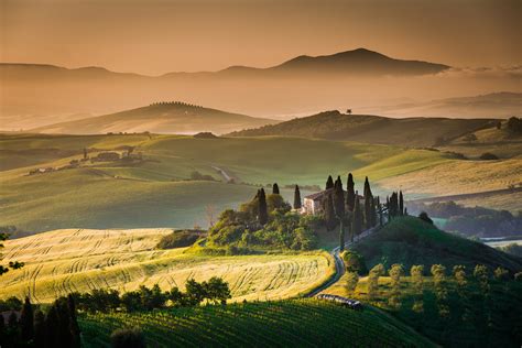 Explore the Captivating Tuscan Landscape