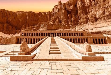 Explore the Fascinating Past and Cultural Wonders of Egypt