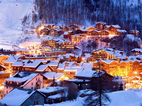 Explore the Finest Ski Destinations Worldwide