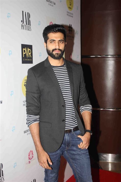 Exploring Akshay Oberoi's Personal Life and Achievements