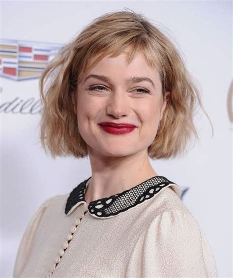 Exploring Alison Sudol's Age, Height, and Captivating Figure