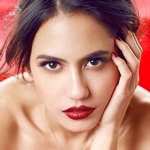 Exploring Pevita Pearce's Net Worth and Financial Achievements