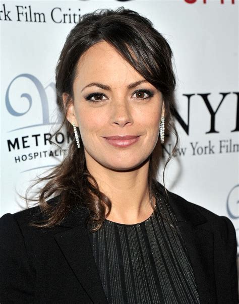 Exploring the Acting Style and Range of the Talented Berenice Bejo
