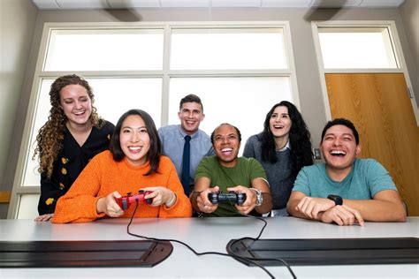 Exploring the Advantages of Collaborative Video Games