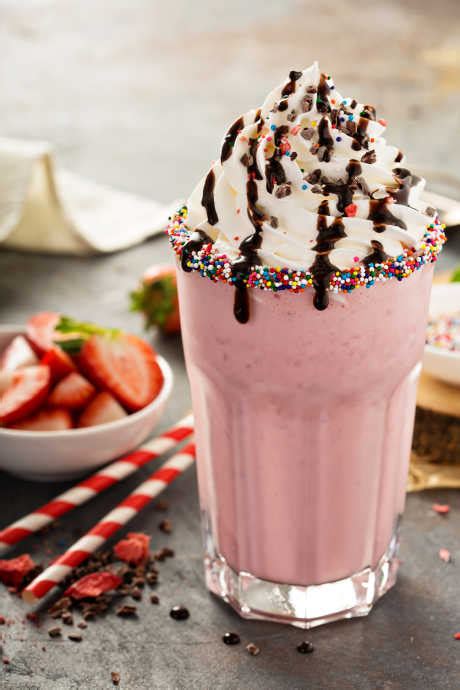 Exploring the Art of Milkshake Making: Tips and Tricks