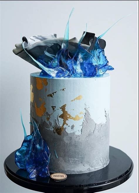 Exploring the Artistic Realm of Cake Decorating: Where Creativity Meets Dessert