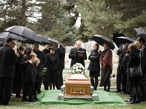 Exploring the Day-to-Day Responsibilities in the Funeral Service Industry