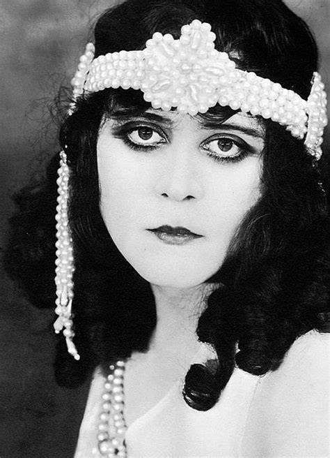 Exploring the Early Years and Rise to Fame of Theda Bara