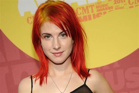 Exploring the Intriguing Details of Hayley Williams' Age, Height, and Figure