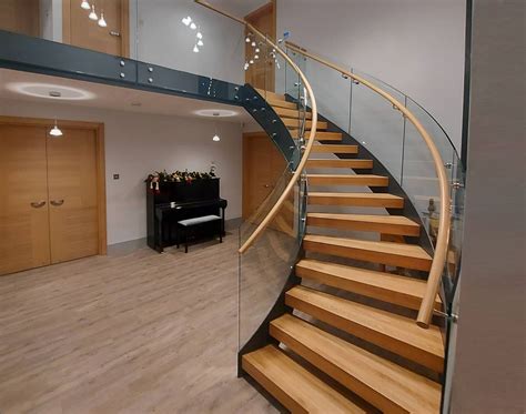 Exploring the Practicality and Functionality of Curved Steps