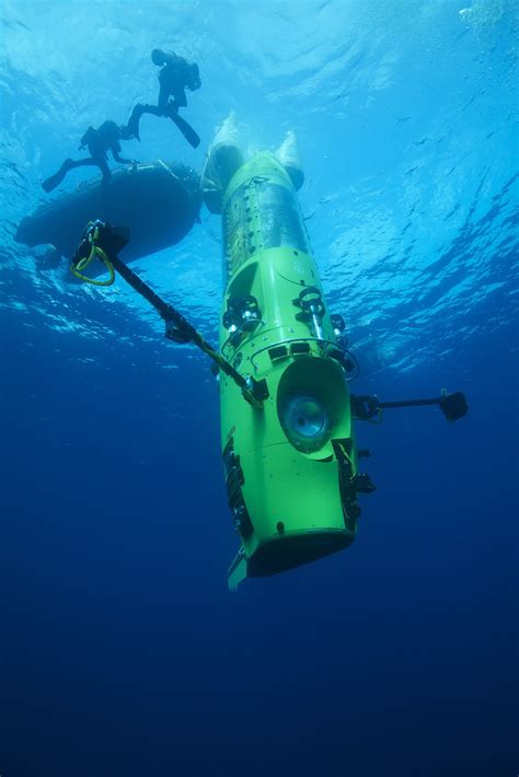 Exploring the Role of Technology in Modern Diving