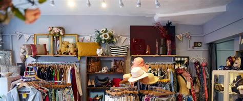 Exploring the Timeless Allure of Retro Boutiques