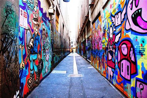 Exploring the Vibrant Art and Rich Culture of Urban Streets