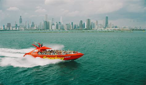 Feel the Rush: Why Speedboat Excursions Are an Unforgettable Thrill