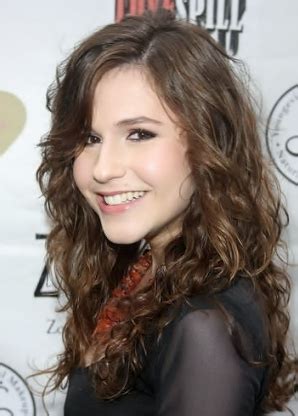 Figure Analysis of Erin Sanders