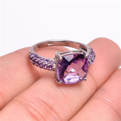 Finding the Ideal Gemstone for Your Ring