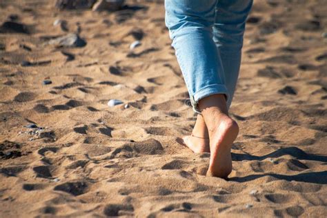 Freedom for the Feet: The Emotional and Psychological Liberation of Embracing Barefoot Life