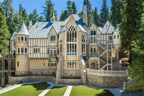 From Fairy Tale Castles to Modern Marvels: Diverse Styles of Mansions