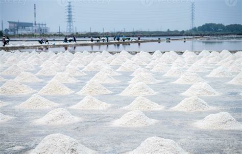 From Sea to Salt: Steps to Harvesting and Evaporating Salt