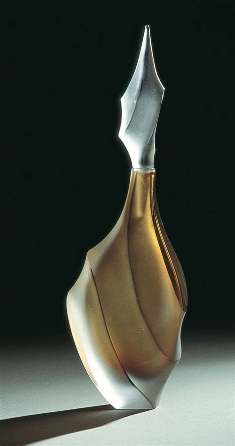 From Vintage to Modern: Evolving Trends in Perfume Bottle Design