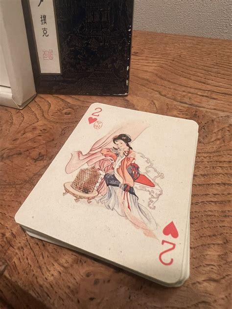 Gambling or Collecting: Red Mansions Playing Cards as an Artistic and Gaming Masterpiece