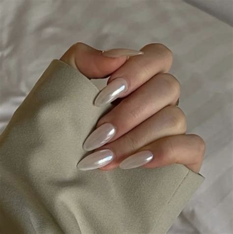 Getting the Perfect Set of Pearly Neat Nails: Insider Secrets Revealed!