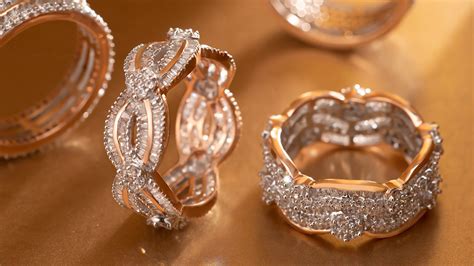 Glowing in Gold: Tips for Choosing the Perfect Gold Jewellery