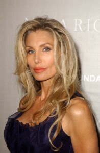 Heather Thomas: A Look at Her Mesmerizing Physique