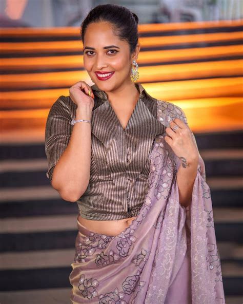 Height: Anasuya Bharadwaj's Impressive Stature