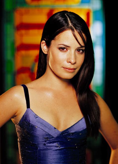 Height and Figure: Holly Marie Combs' Secret to Looking Fabulous