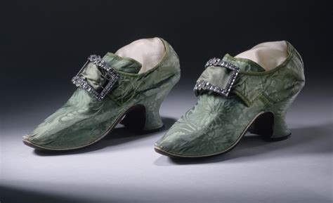 History of Women's Shoes: From Ancient Times to Modern Trends