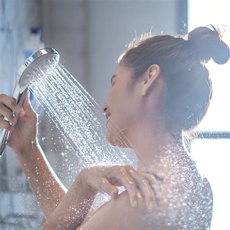 How Water Showers Promote Relaxation and Wellness