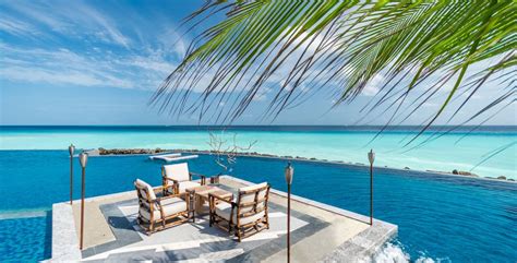 Immerse Yourself in the Serene Beauty of the Maldives