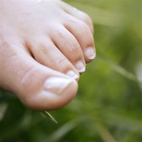 Impacts of Lengthy Toe Hair Dreams on Individuals' Everyday Life