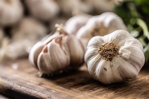 In the Kitchen with White Garlic: Unleashing Your Culinary Imagination