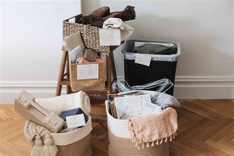 Increase Your Room's Airiness and Expanse by Decluttering